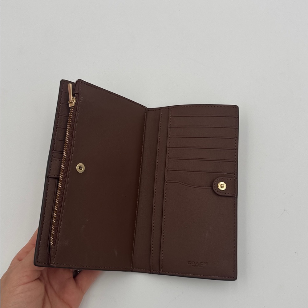 Coach Brown and Tan Signature Wallet - Picture 4 of 8